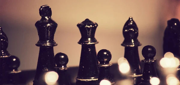 Как «горизонт информации» спасает стратегии от шахматной рутины