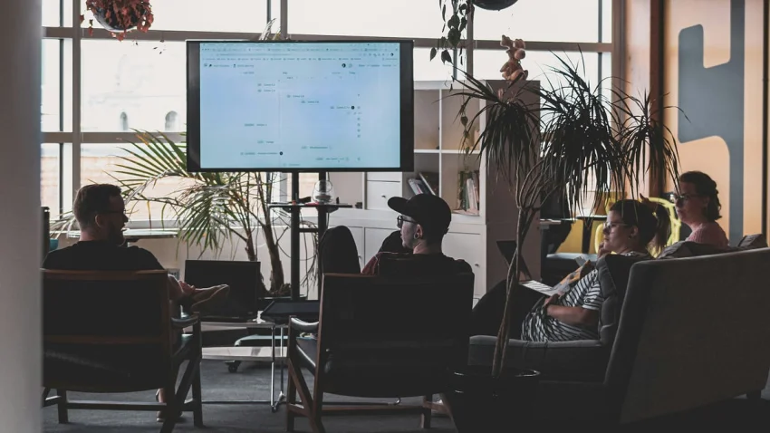 AI‑нативная геймстудия из соло‑команд: мечта и реальность